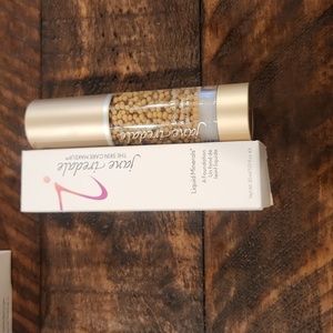 Jane iredale liquid minerals  foundation